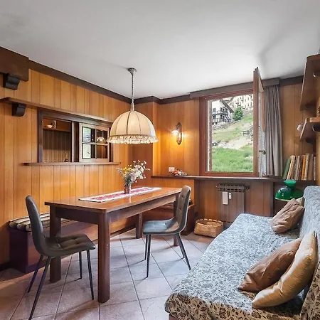 Trilocale Alpino Giomein Parcheggio Privato Davanti Alle Piste Appartement